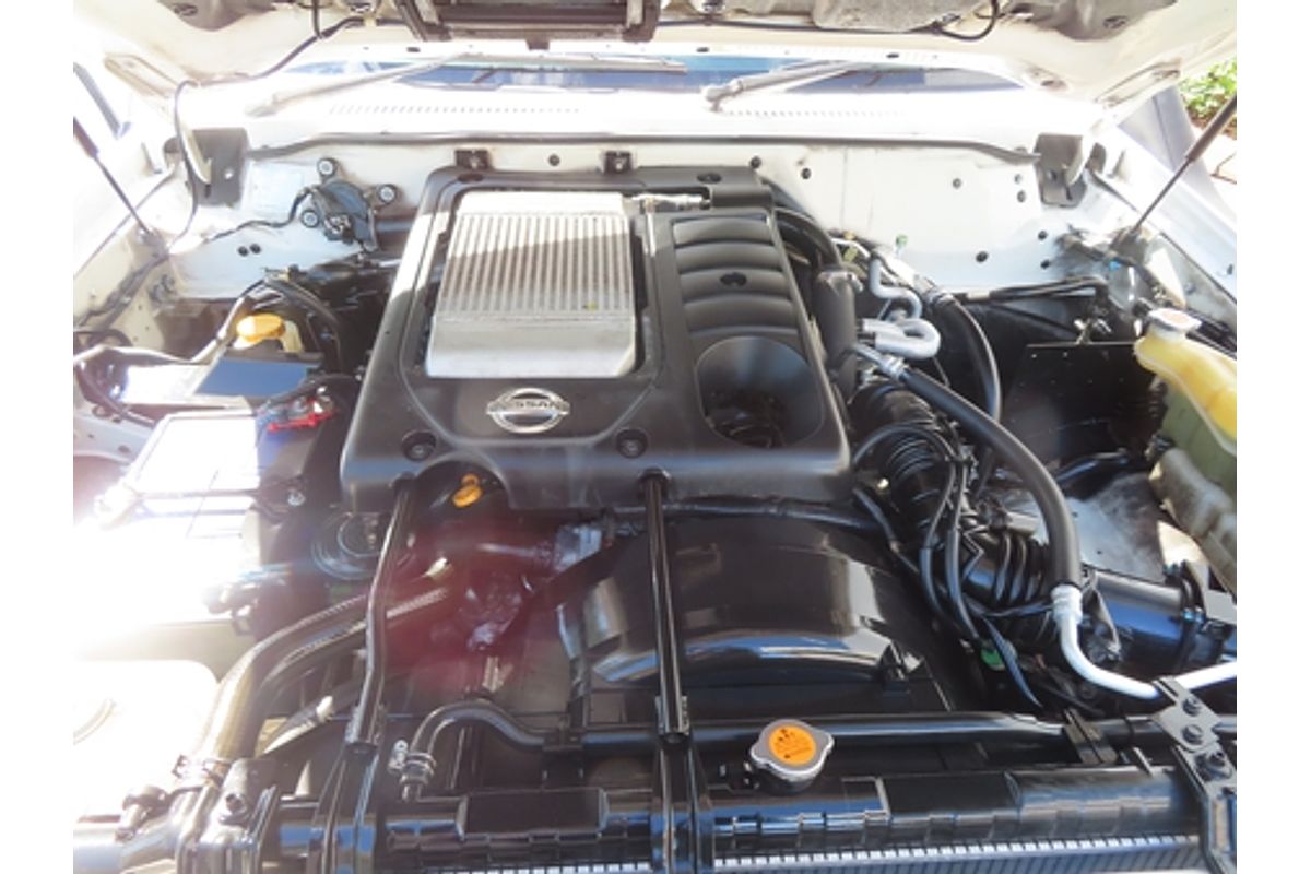 2010 Nissan Patrol DX GU 7
