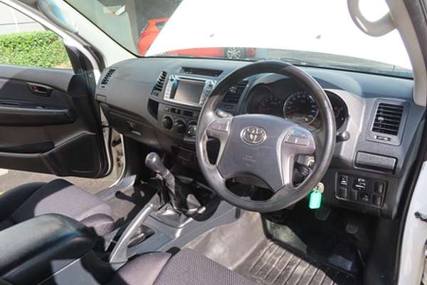 2015 Toyota Hilux SR KUN26R 4X4