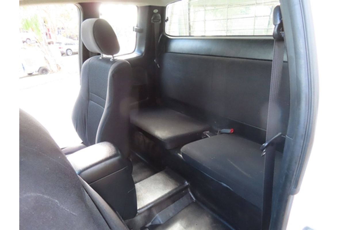 2015 Toyota Hilux SR KUN26R 4X4