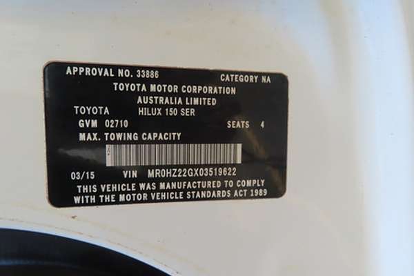 2015 Toyota Hilux SR KUN26R 4X4