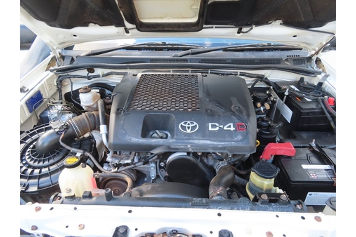 2015 Toyota Hilux SR KUN26R 4X4