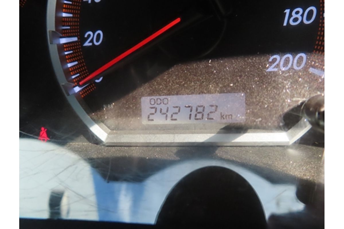 2015 Toyota Hilux SR KUN26R 4X4