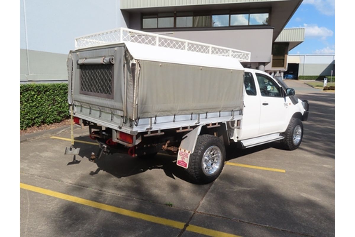 2015 Toyota Hilux SR KUN26R 4X4