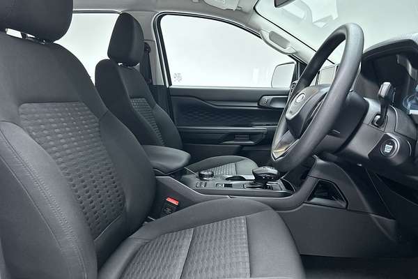 2024 Ford Everest Ambiente 2.0L