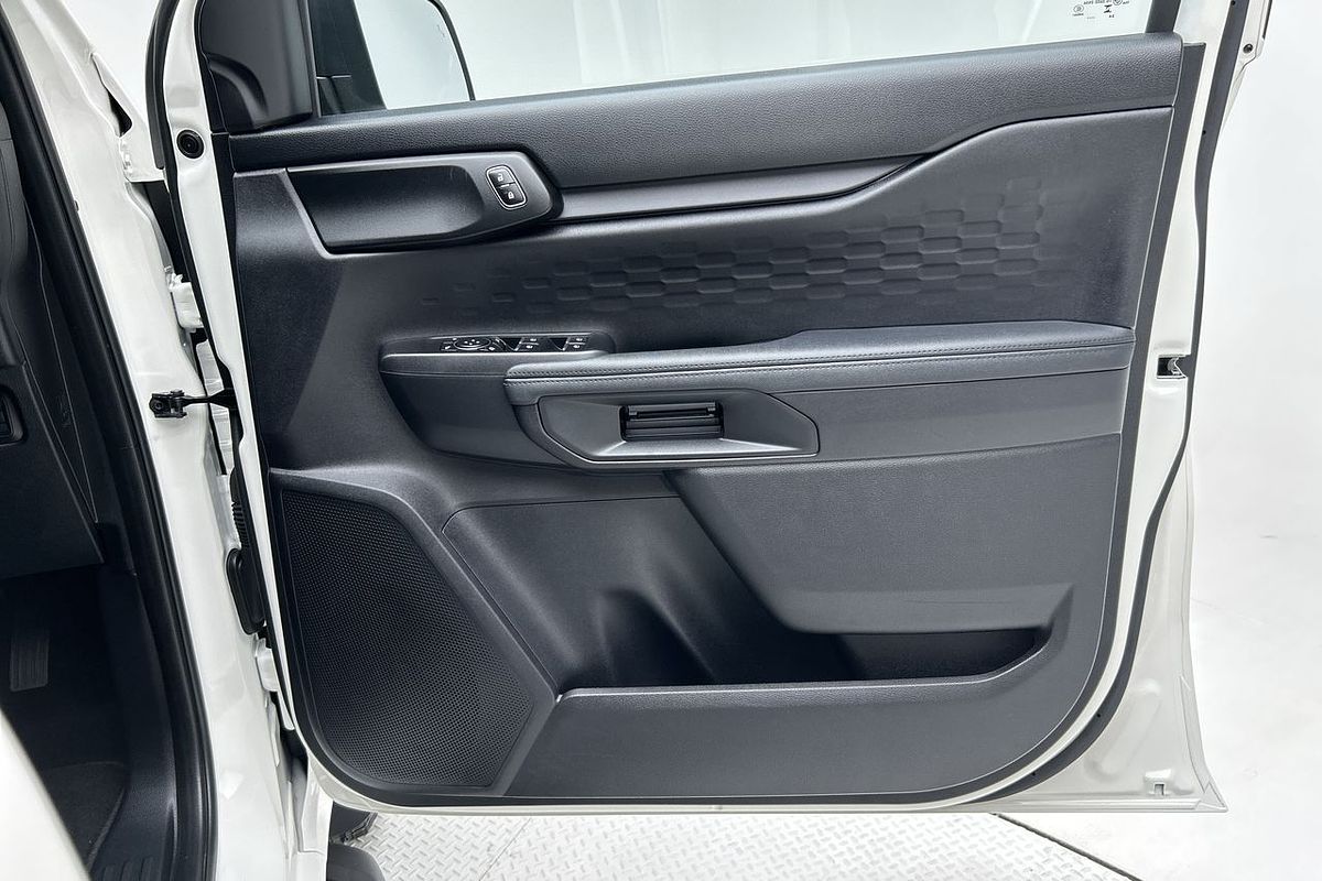 2024 Ford Everest Ambiente 2.0L