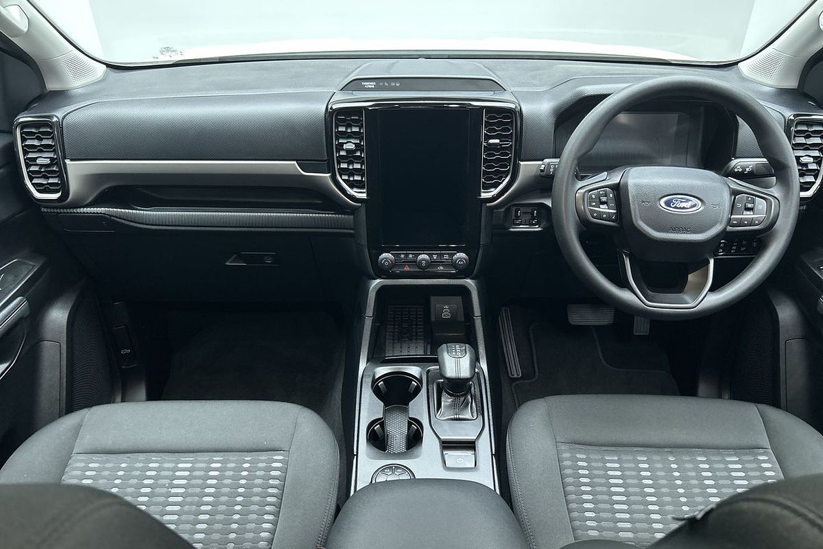 2024 Ford Everest Ambiente 2.0L