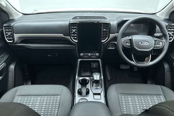 2024 Ford Everest Ambiente 2.0L