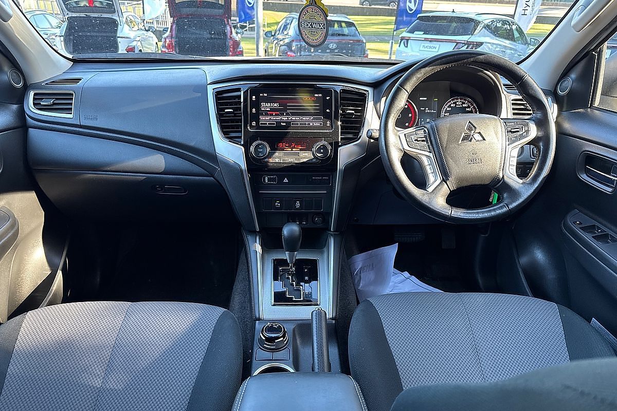 2021 Mitsubishi Triton GLX-R MR 4X4