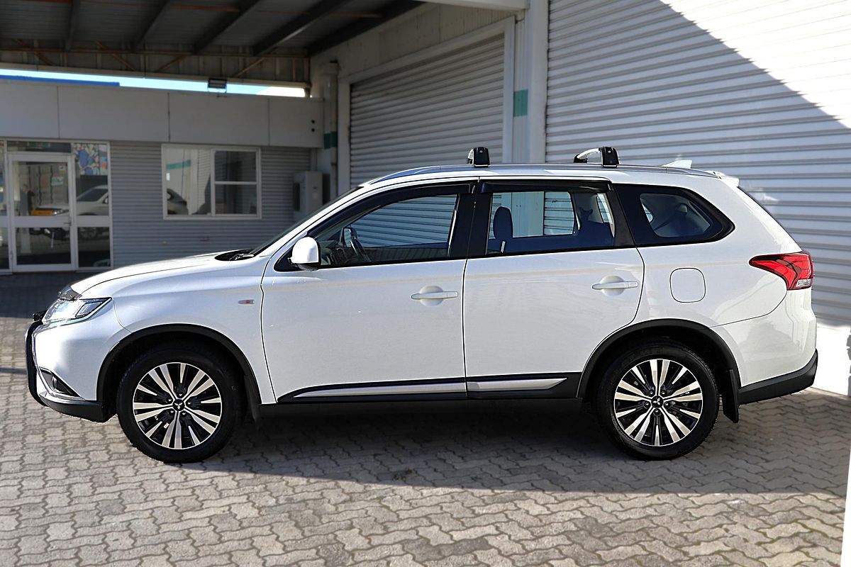 2018 Mitsubishi Outlander ES ZL
