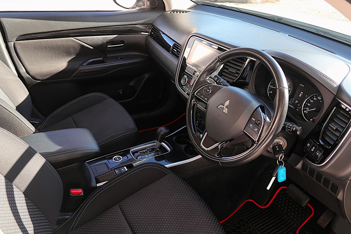2018 Mitsubishi Outlander ES ZL