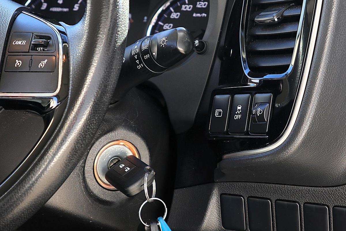 2018 Mitsubishi Outlander ES ZL