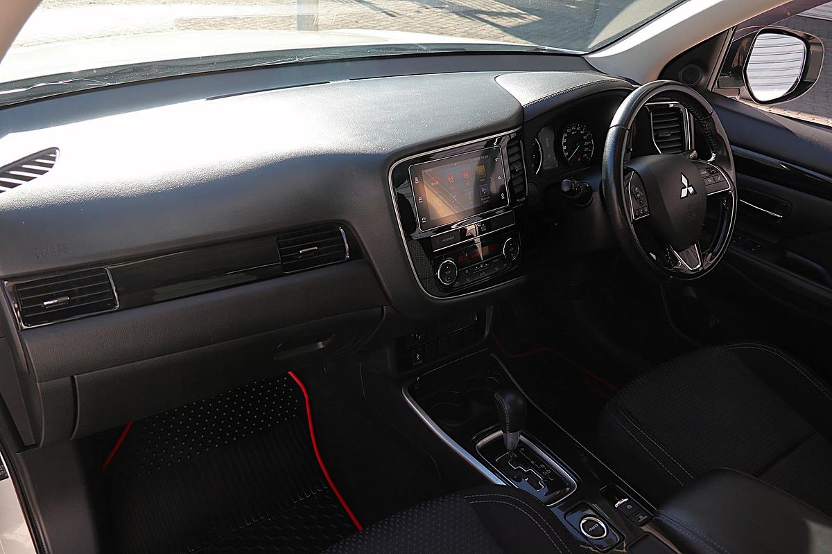 2018 Mitsubishi Outlander ES ZL