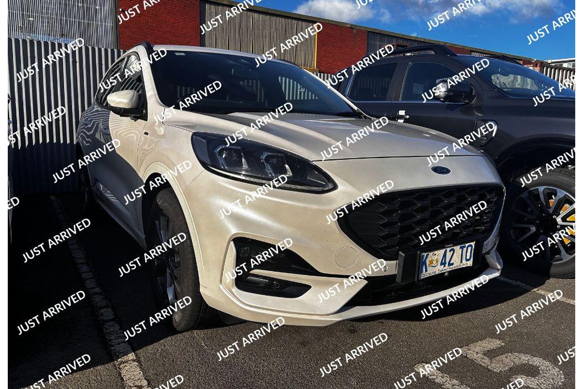 2022 Ford Escape ST-Line ZH