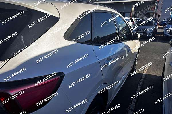 2022 Ford Escape ST-Line ZH
