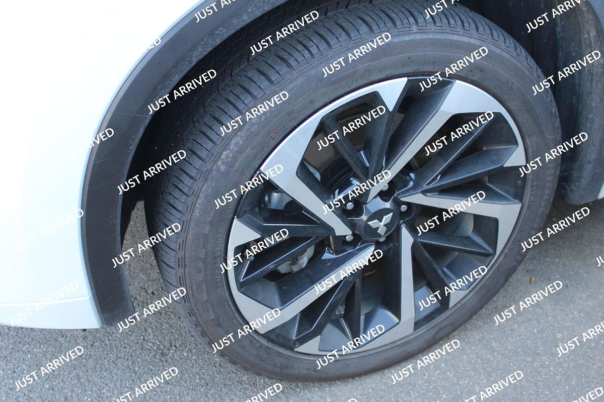2024 Mitsubishi Outlander PHEV Exceed ZM