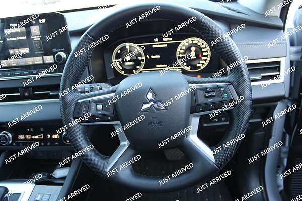 2024 Mitsubishi Outlander PHEV Exceed ZM