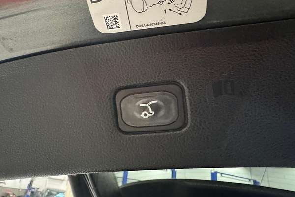 2018 Ford Endura ST-Line CA