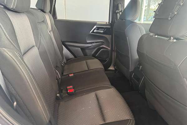 2023 Mitsubishi Outlander ES ZM