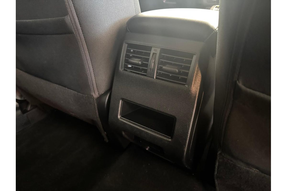 2023 Mitsubishi Outlander ES ZM
