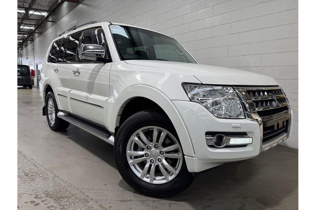 2020 Mitsubishi Pajero Exceed NX