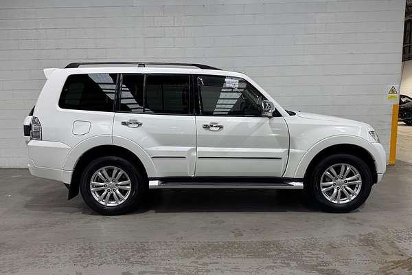 2020 Mitsubishi Pajero Exceed NX