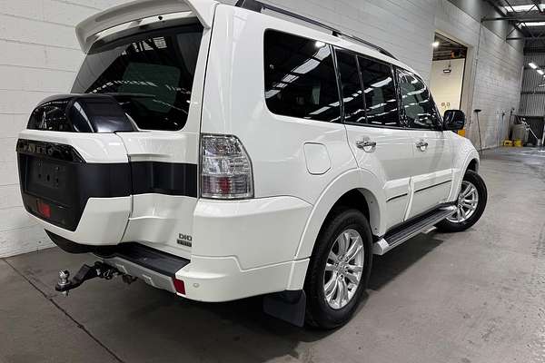 2020 Mitsubishi Pajero Exceed NX