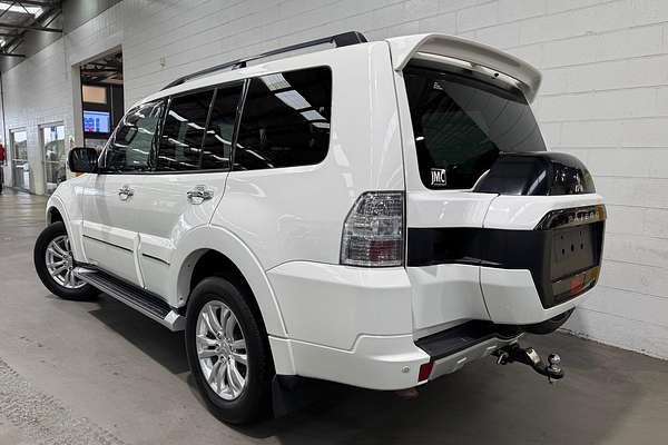 2020 Mitsubishi Pajero Exceed NX