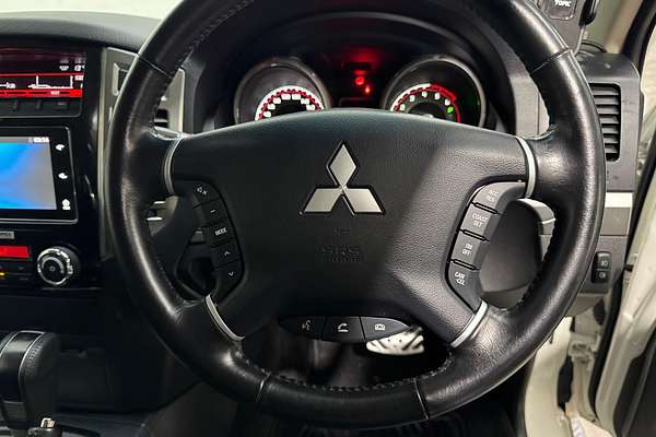 2020 Mitsubishi Pajero Exceed NX