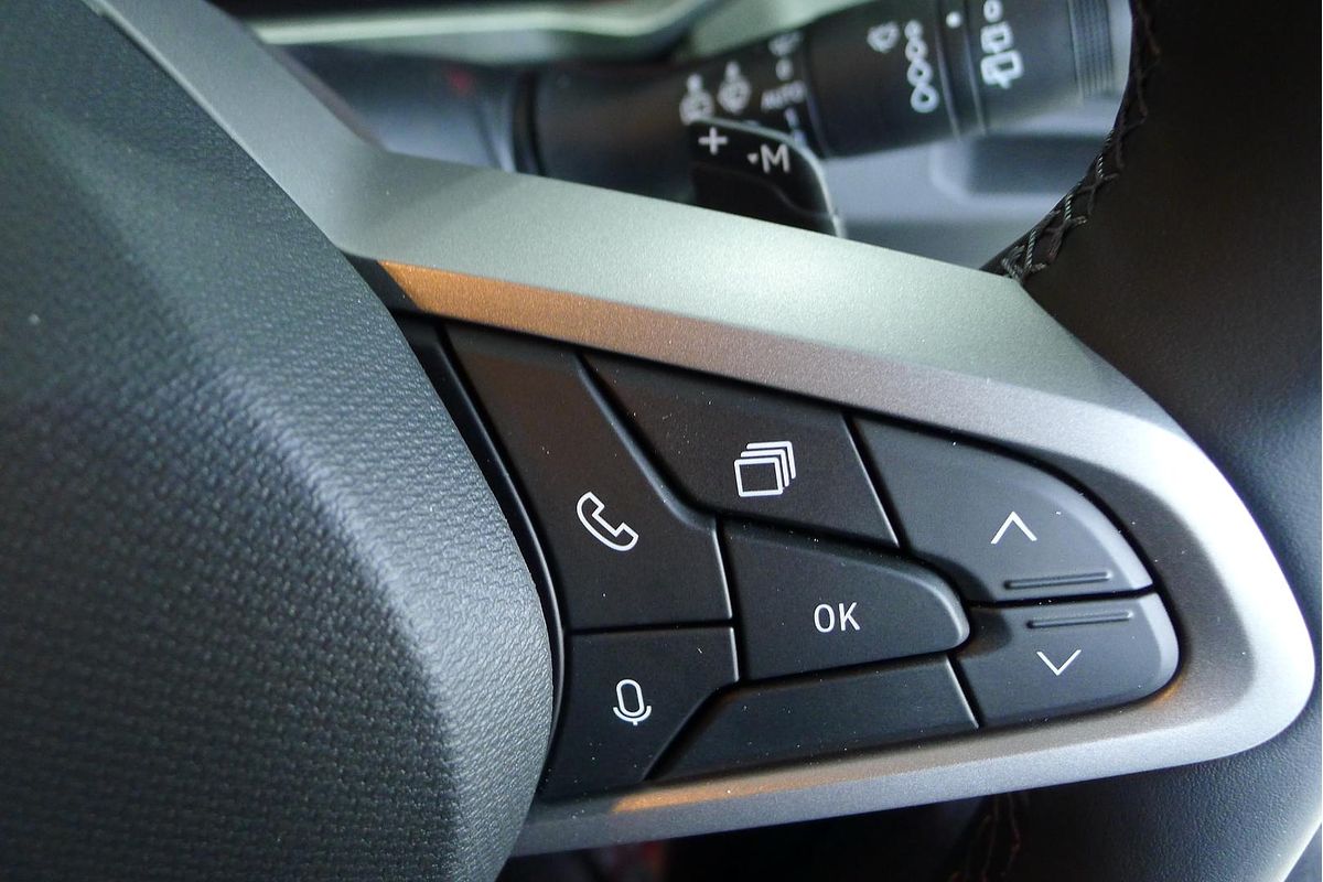 2025 Renault Duster Techno X1311