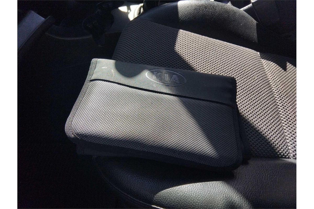 2009 Kia Sportage LX KM2