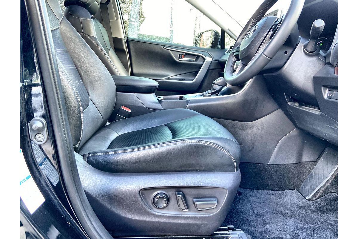 2022 Toyota RAV4 Cruiser AXAH54R