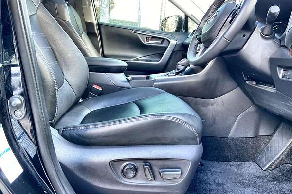 2022 Toyota RAV4 Cruiser AXAH54R