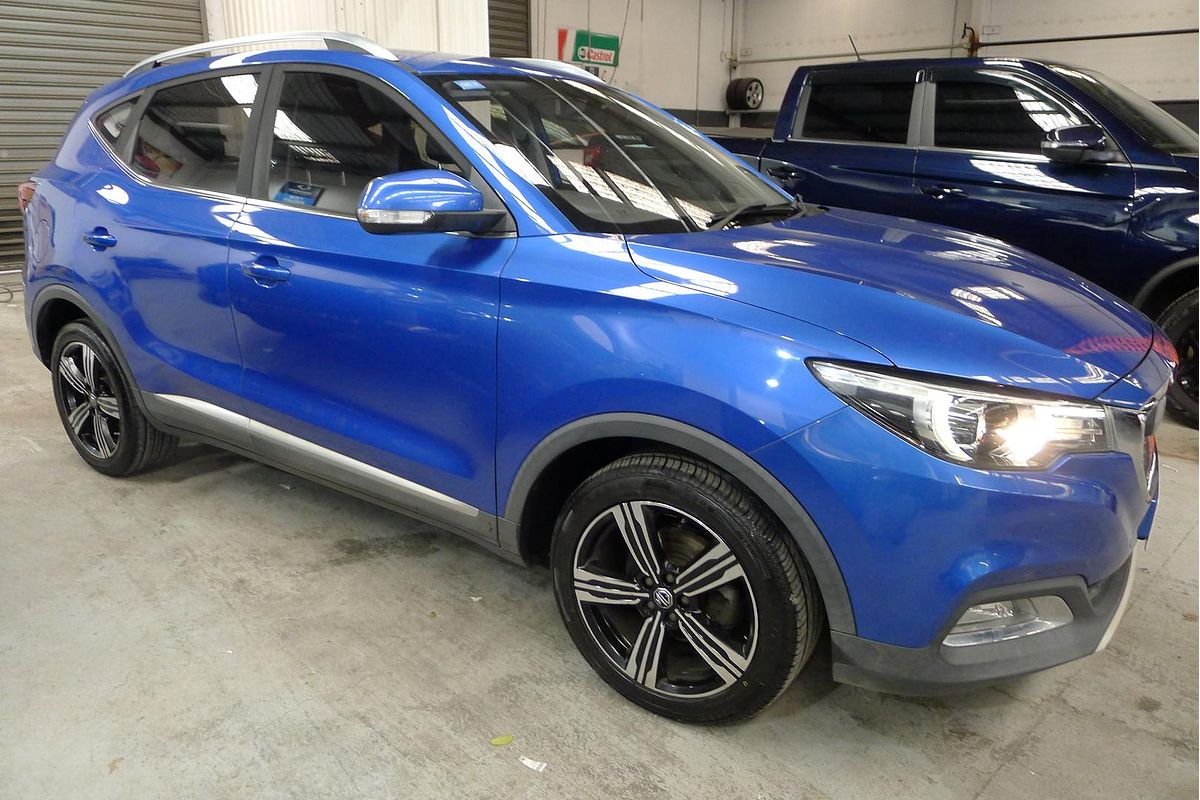 2018 MG ZS Essence AZS1