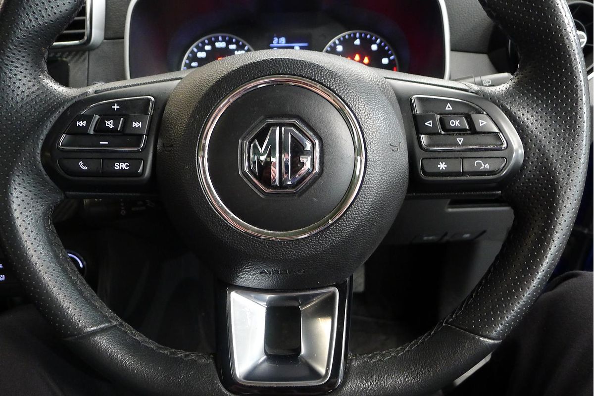 2018 MG ZS Essence AZS1