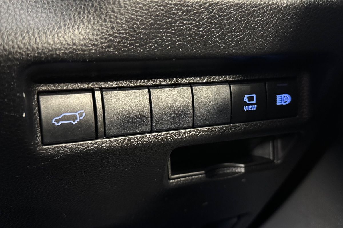 2020 Toyota RAV4 Cruiser MXAA52R