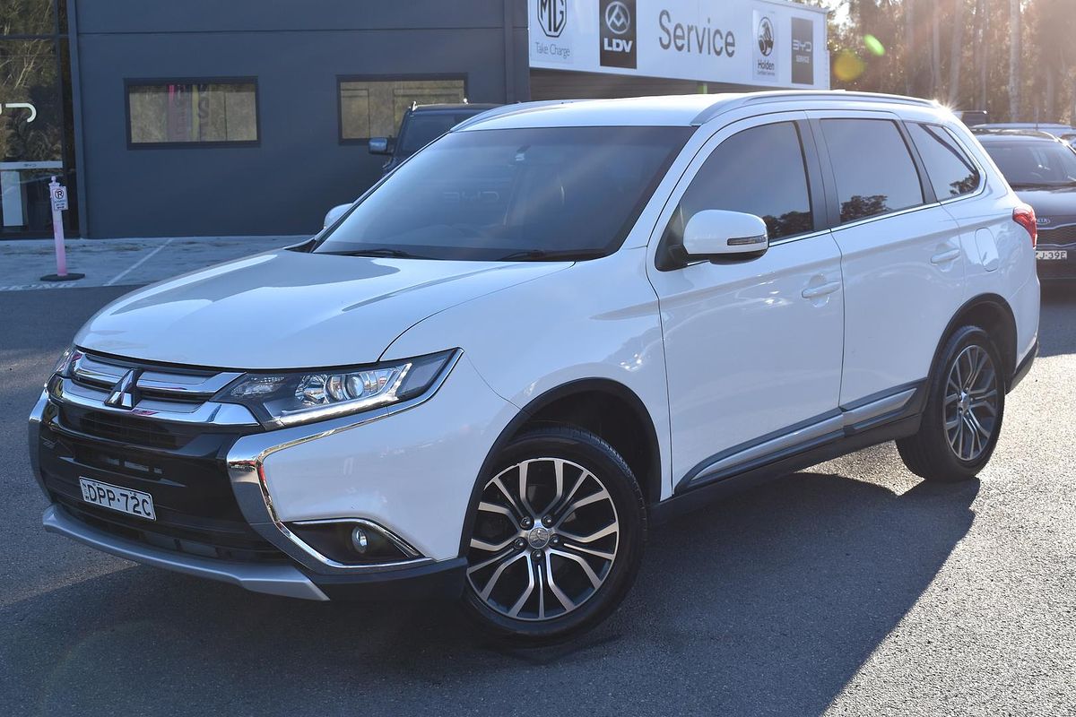 2017 Mitsubishi Outlander LS Safety Pack ZK
