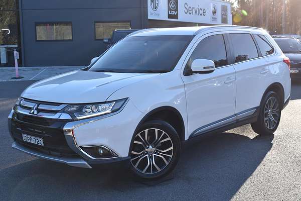 2017 Mitsubishi Outlander LS Safety Pack ZK
