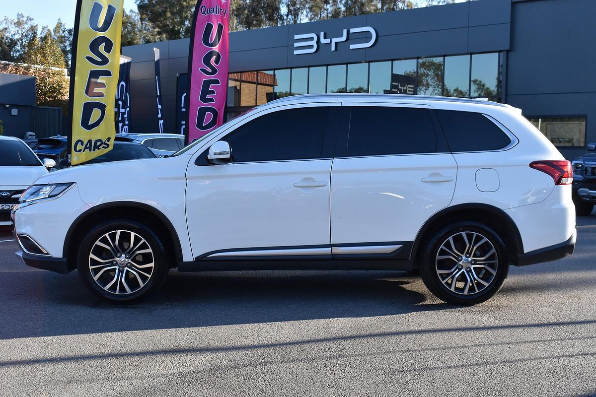 2017 Mitsubishi Outlander LS Safety Pack ZK