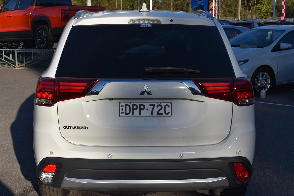 2017 Mitsubishi Outlander LS Safety Pack ZK