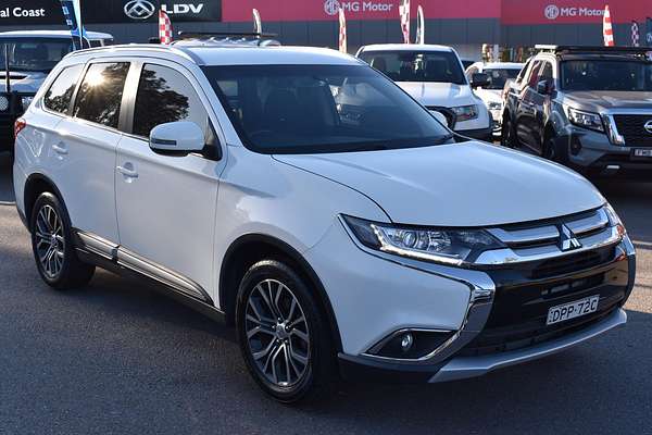 2017 Mitsubishi Outlander LS Safety Pack ZK