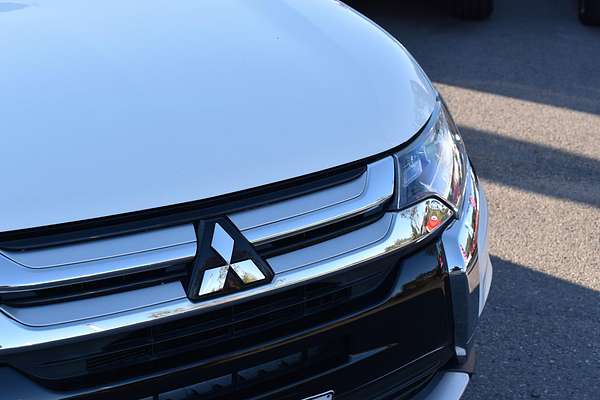 2017 Mitsubishi Outlander LS Safety Pack ZK