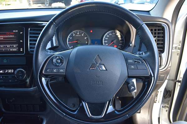 2017 Mitsubishi Outlander LS Safety Pack ZK