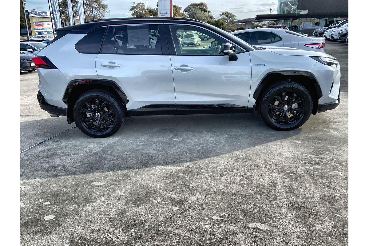 2024 Toyota RAV4 XSE AXAH52R