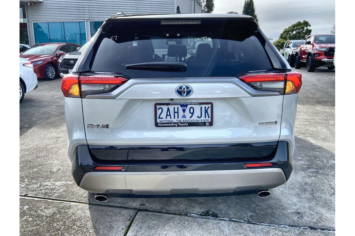 2024 Toyota RAV4 XSE AXAH52R