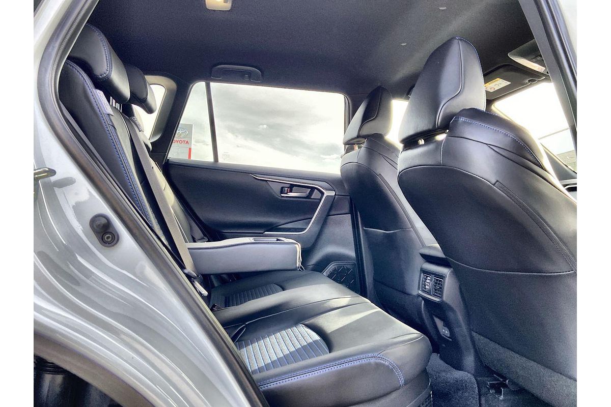 2024 Toyota RAV4 XSE AXAH52R
