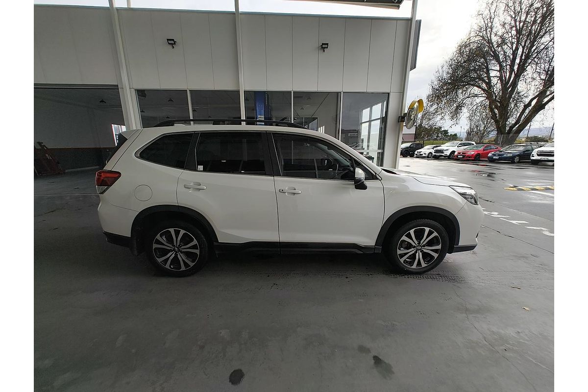 2020 Subaru Forester 2.5i Premium S5