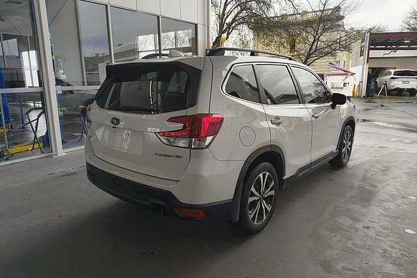 2020 Subaru Forester 2.5i Premium S5