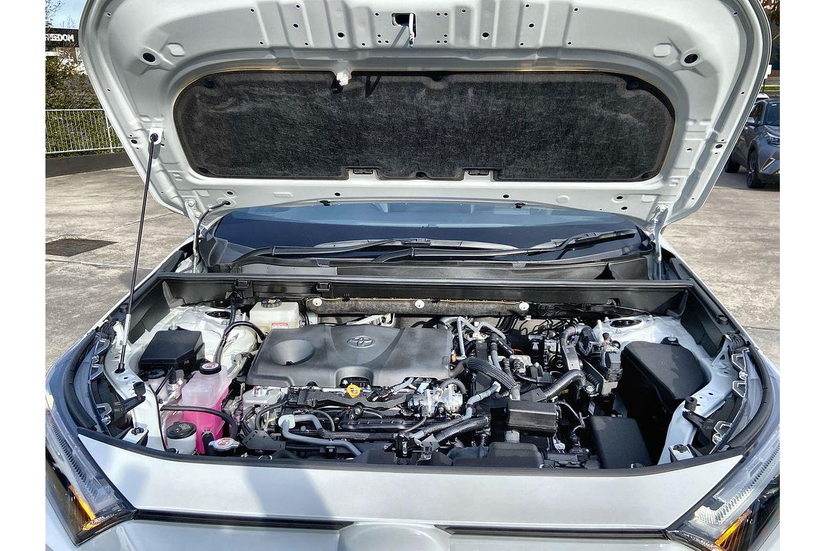 2024 Toyota RAV4 XSE AXAH52R