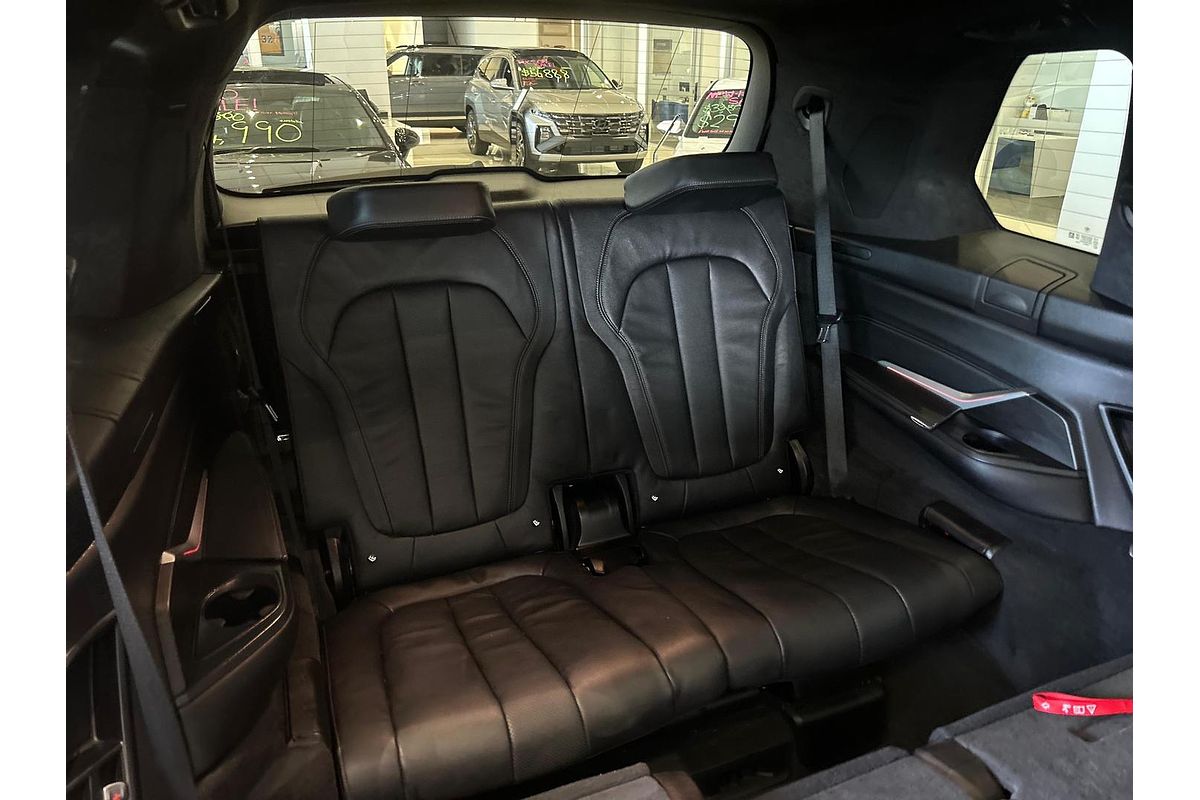 2020 BMW X7 xDrive30d G07
