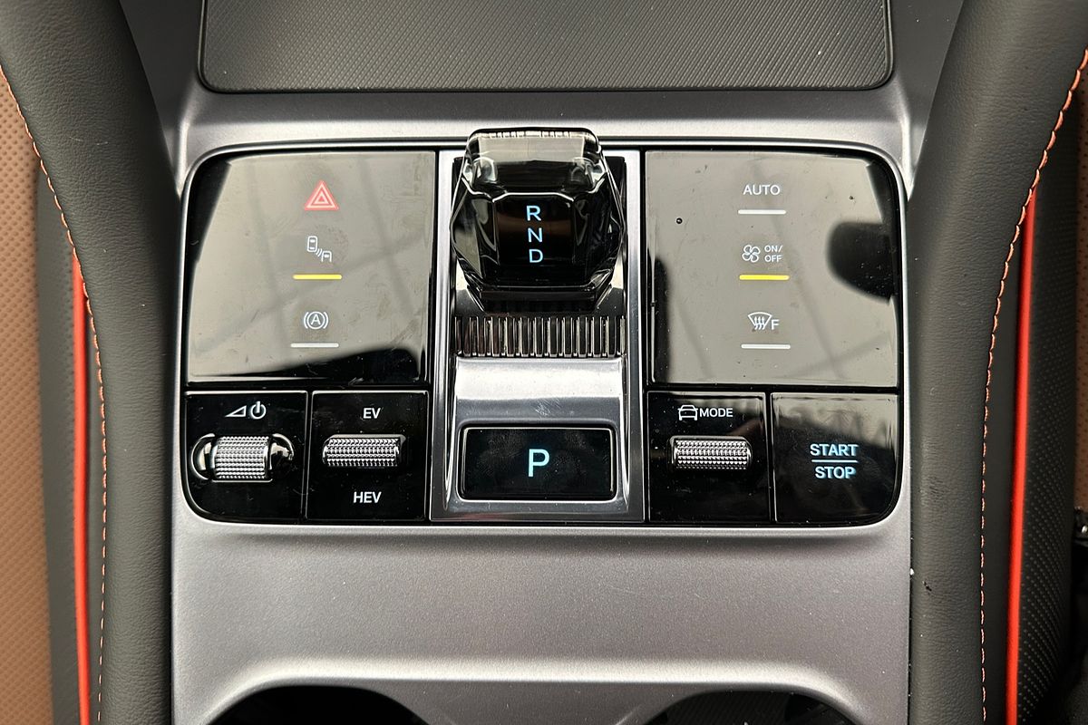 2025 BYD SEALION 6 Essential